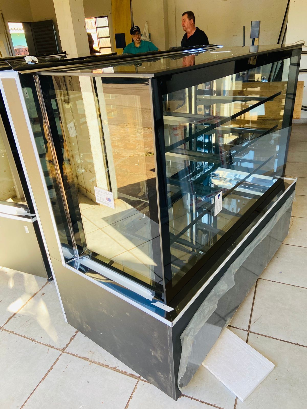Vitrine refrigerada, quente ou ambiente em aço inox